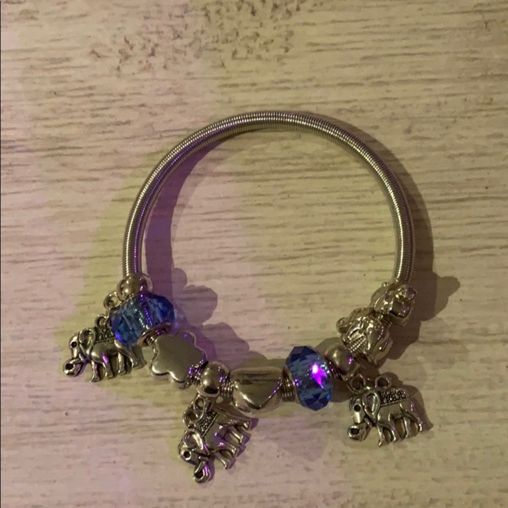 Elephant charm bracelet!